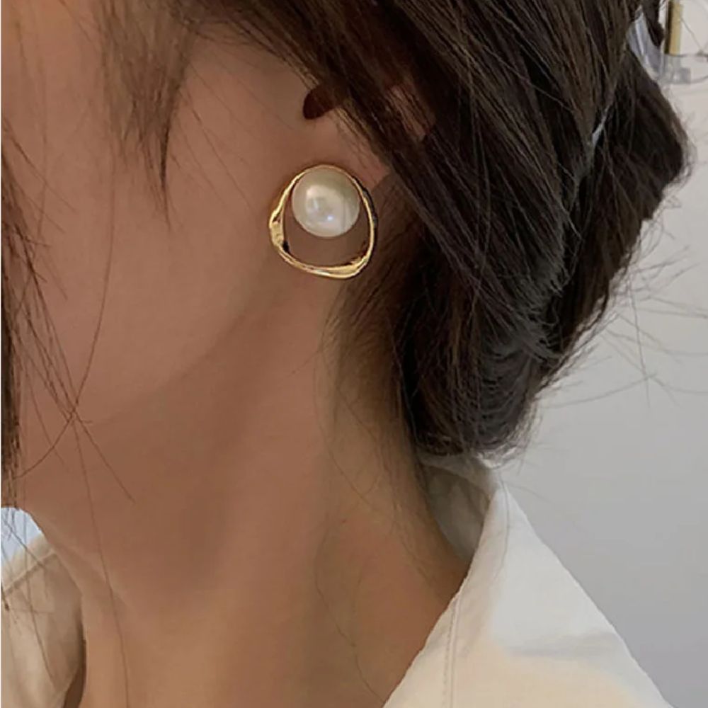 BIG PEARL EARRINGS (PAIR)